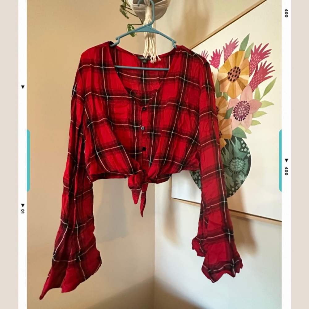 Bell sleeve cropped flannel